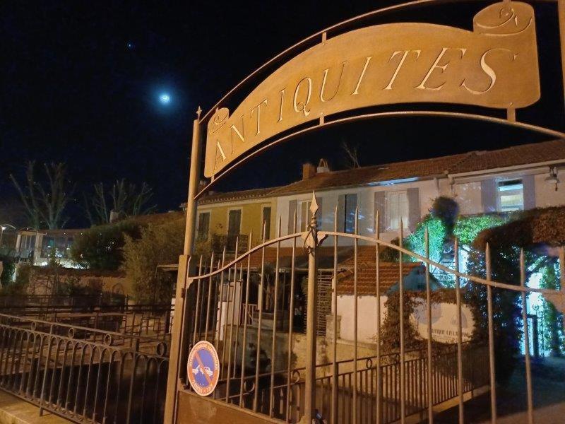 Pyramidhome By Les Bastidons De L'Isle Exterior photo